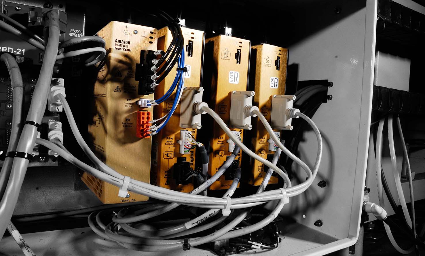 MULTICAM CNC APEX3R - Digitale Servo Drivere
